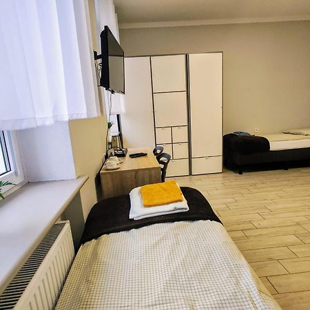 Palac Pod Bocianim Gniazdem Runowo  Extérieur photo