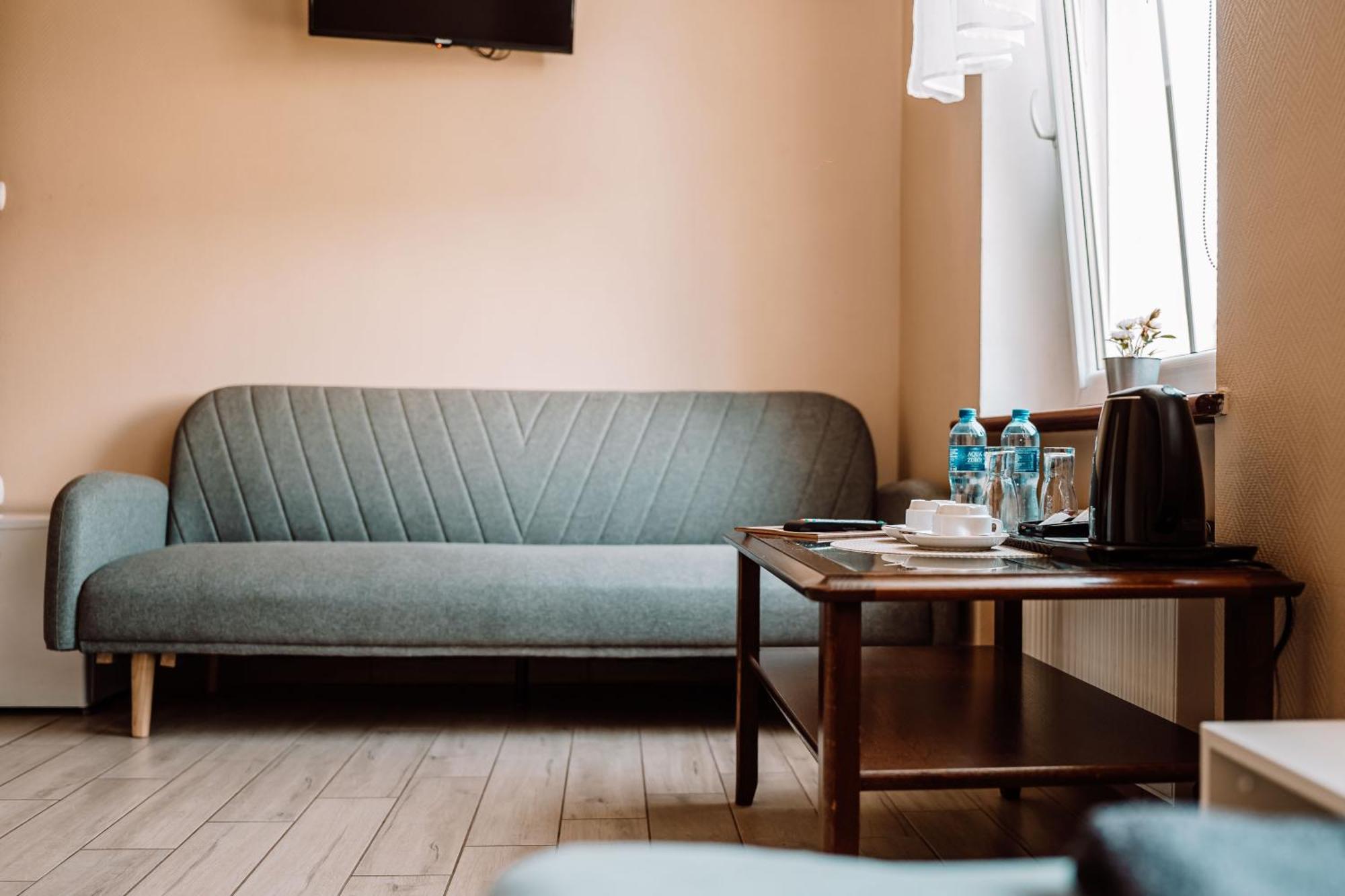 Palac Pod Bocianim Gniazdem Runowo  Extérieur photo