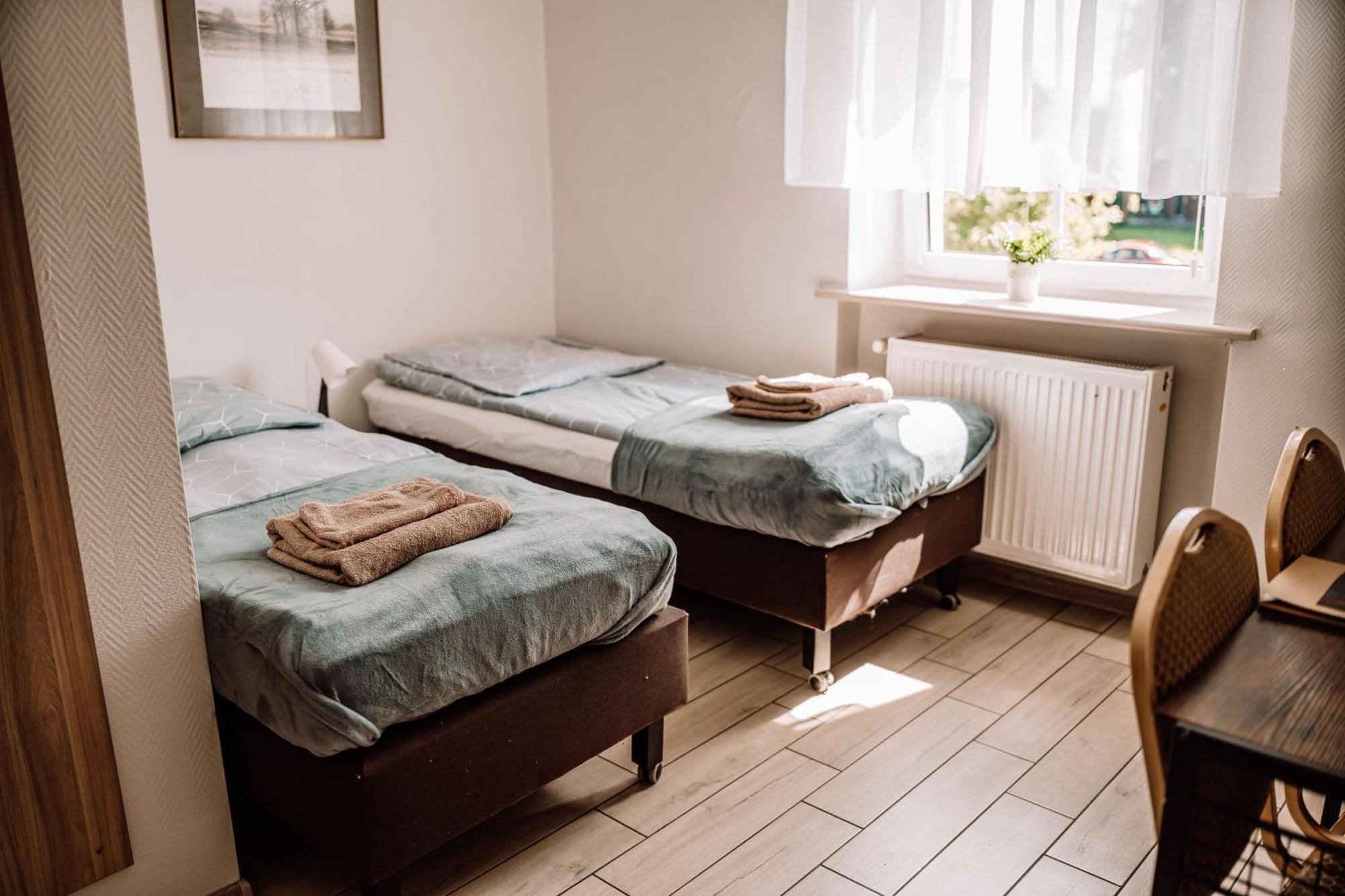 Palac Pod Bocianim Gniazdem Runowo  Extérieur photo