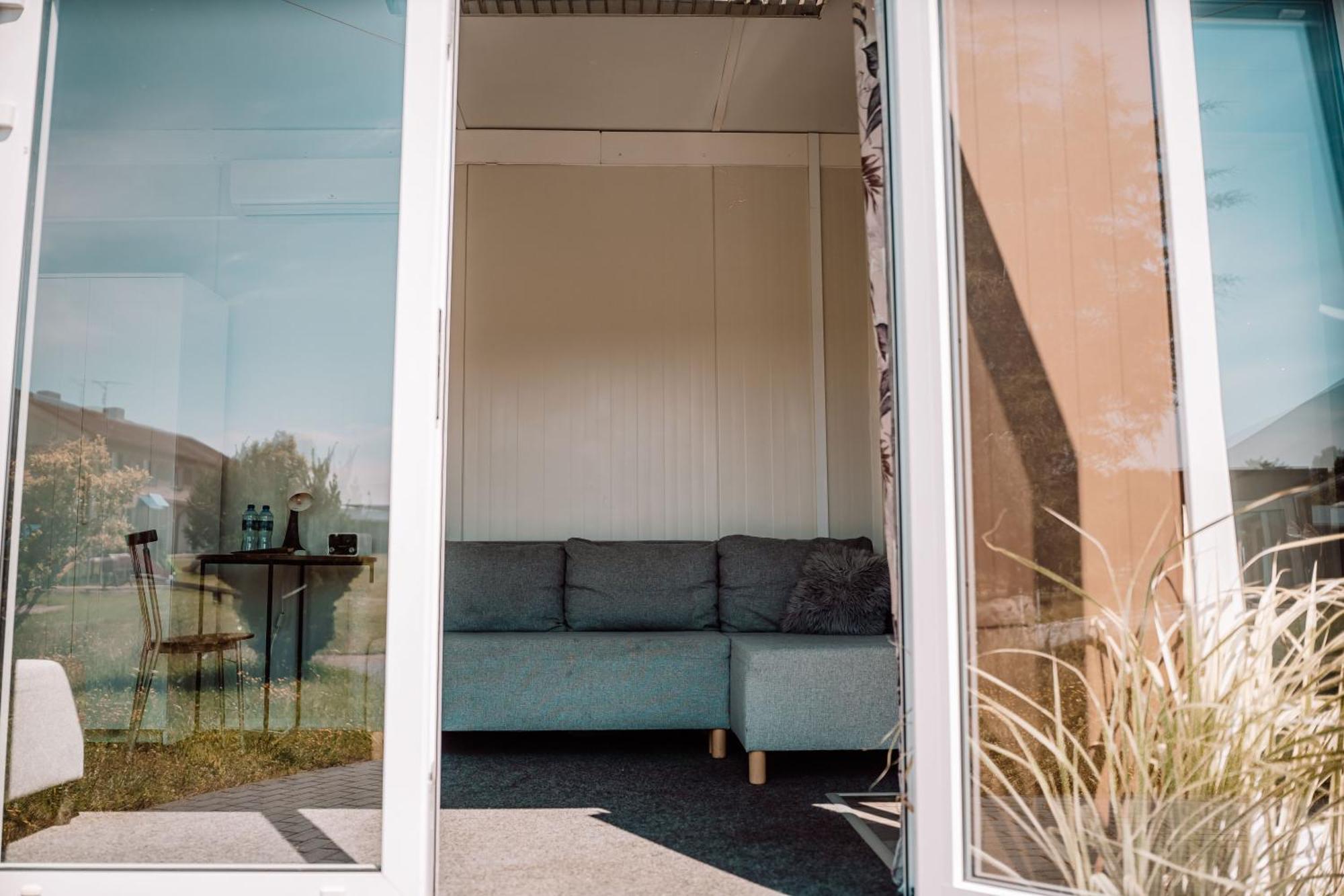 Palac Pod Bocianim Gniazdem Runowo  Extérieur photo