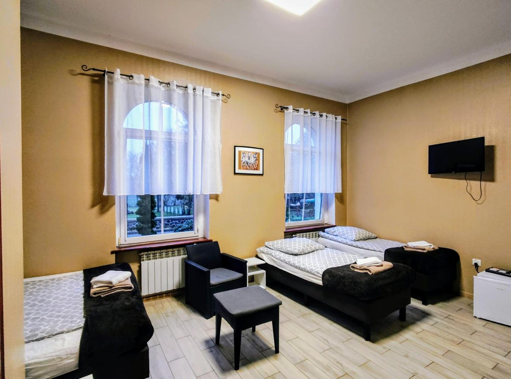 Palac Pod Bocianim Gniazdem Runowo  Extérieur photo